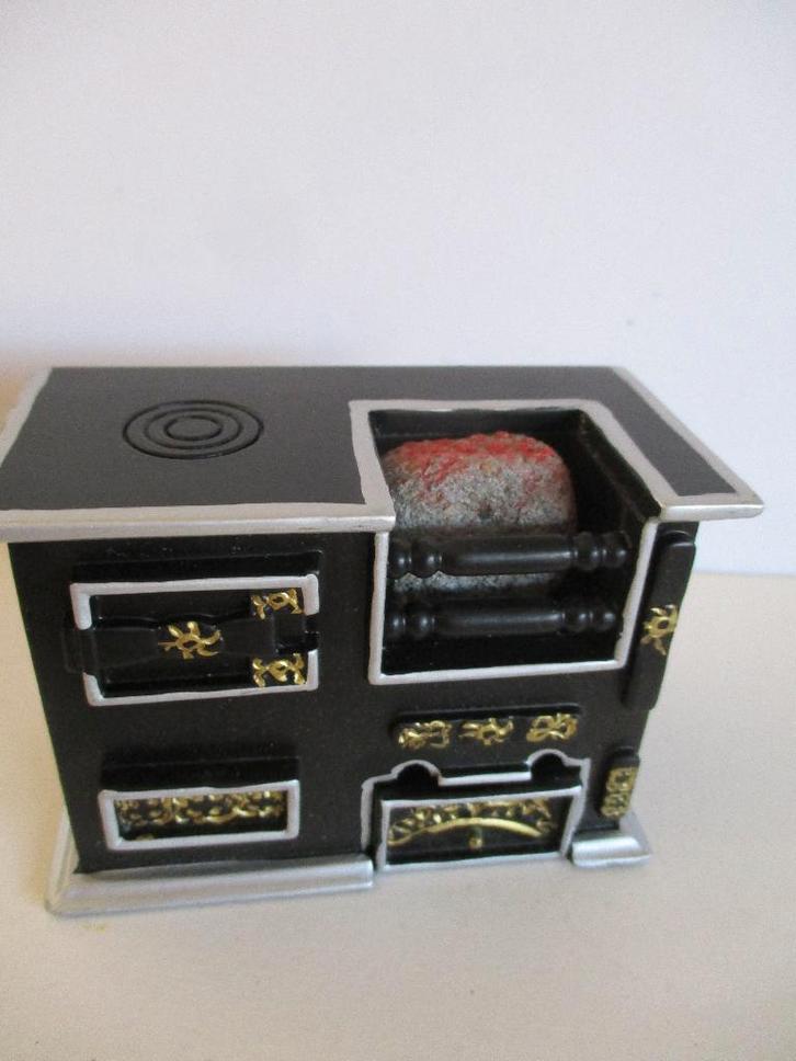 poppenhuis Fornuis, Verzamelen, Poppenhuizen en Toebehoren, Zo goed als nieuw, Decoratie, Ophalen of Verzenden