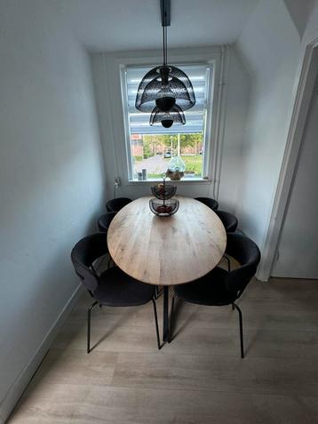 Eiken eettafel ovaal zwarte stalen poten 180 cm