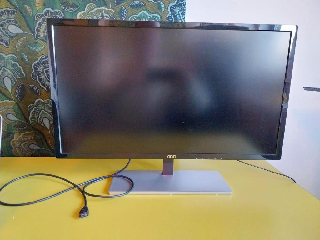 4k Monitor 28 inch, ideaal als tweede monitor, Ophalen, Kantelbaar, HDMI, AOC International