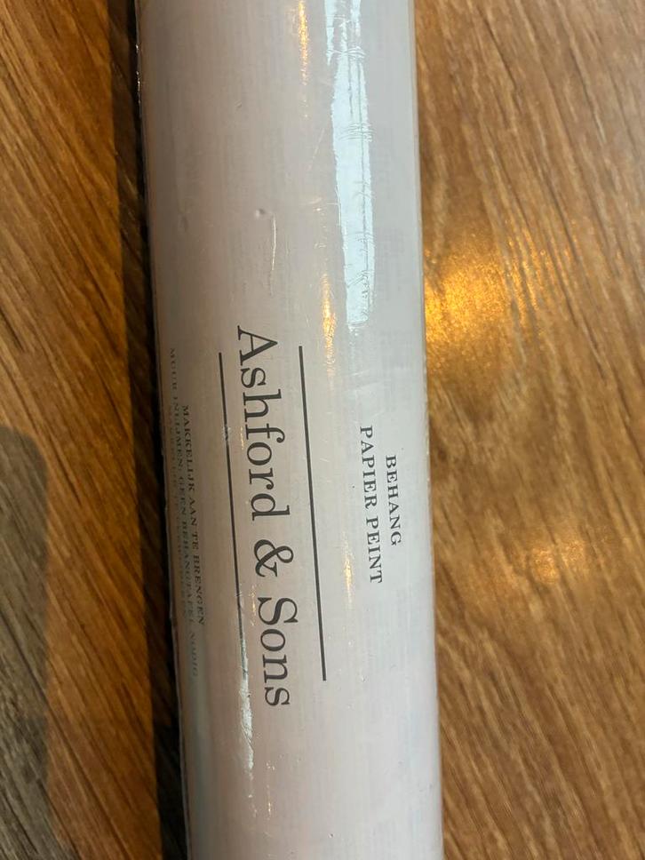 Nieuw! 3 rolBehang roze Ashford & Sons Behang - Papier Peint, Huis en Inrichting, Stoffering | Behang, Wit, 10 tot 25 m², Ophalen