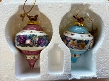 BIJZONDERE KERSTBOOM DECORATIE beschikbaar voor biedingen