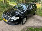 Volkswagen Passat Variant 2.0 FSI Trendline, Gebruikt, 4 cilinders, Zwart, Euro 4