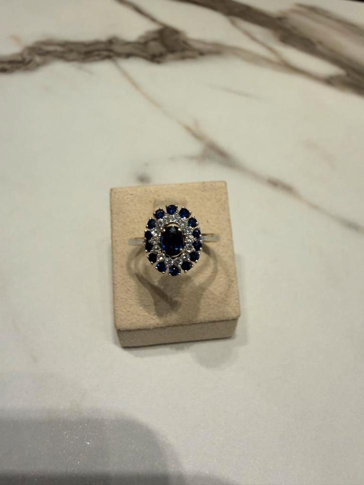 14k Witgouden Ring met Saffier & Diamant, Sieraden, Tassen en Uiterlijk, Ringen, Nieuw, Dame, 19 tot 20, Blauw, Goud, Met edelsteen