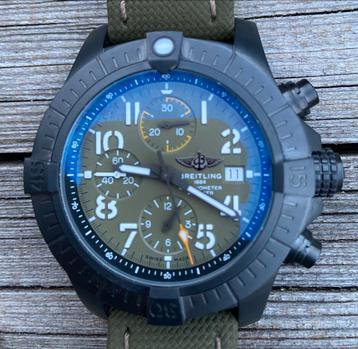 Breitling Avenger Chrono 45 Night Mission beschikbaar voor biedingen