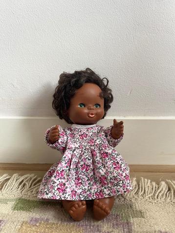 Babypop beschikbaar voor biedingen