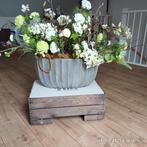 prachtig bloemstuk met witte bloemen, Ophalen, Zo goed als nieuw, Binnen