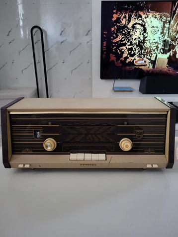 Philips B4X12A/99 Vintage Radio evt als set met de B5X84A beschikbaar voor biedingen
