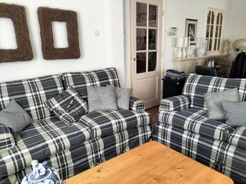 Mooie sfeerviolle 2x 2zitsbank