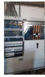 stroomkast 525 Ampaire Baas, Ophalen