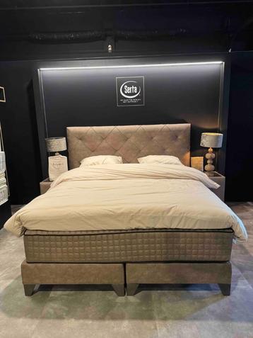 Serta boxspring Magnifique 180x200 van €5497 voor €3500 beschikbaar voor biedingen