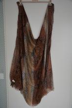 Nieuwe sjaal ., Kleding | Dames, Mutsen, Sjaals en Handschoenen, Ophalen of Verzenden, Nieuw, Maat 46/48 (XL) of groter, Sjaal