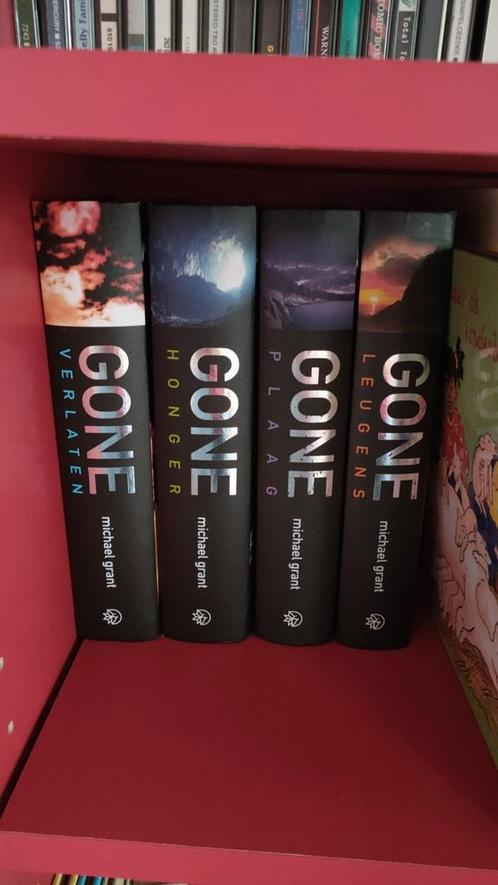 Michael Grant - Gone (4 stuks), Boeken, Kinderboeken | Jeugd | 13 jaar en ouder, Zo goed als nieuw, Ophalen of Verzenden