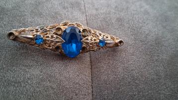 Vintage Broche met Blauwe Steen beschikbaar voor biedingen