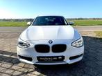 BMW 1-serie 116i NAP 5D Airco Xenon Nieuwe APK Navi Scherm V, Auto's, Gebruikt, 4 cilinders, Leder en Stof, Wit
