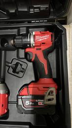 Milwaukee accu boorschroefmachine set, Ophalen of Verzenden, Zo goed als nieuw, Boor- en Schroefmachine