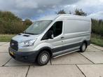 Ford Transit 2.2Tdci 74KW L2 H2 airco 3 zits trekhaak EURO 5, Auto's, Bestelauto's, Euro 5, Zwart, 4 cilinders, 2131 kg