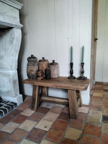 oud eikenhouten bijzettafel/salontafel. 88x41x43h. beschikbaar voor biedingen