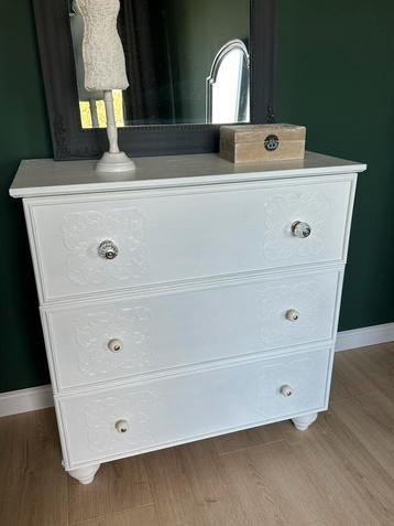 Tarva Ladenkast Ikea, 2 stuks beschikbaar voor biedingen