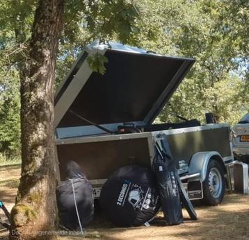 Bagagewagen incl  tent Bardani Airwolf 400XL en inventaris  beschikbaar voor biedingen