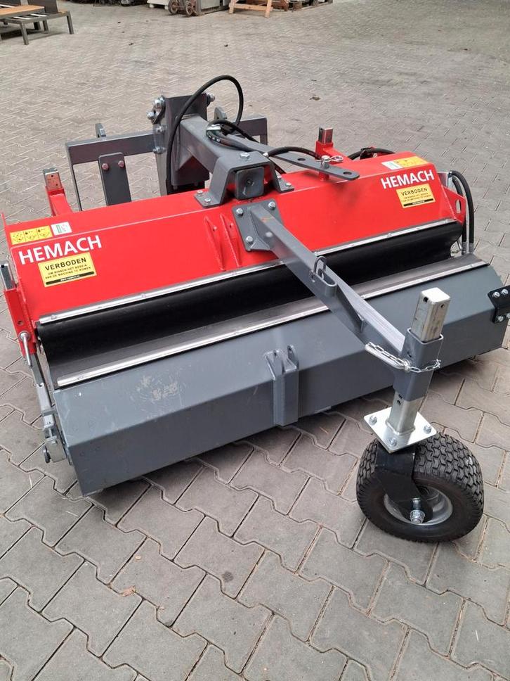 HEMACH Veegmachine shovel giant knikmops schaffer weidemann, Tuin en Terras, Veegmachines, Ophalen of Verzenden