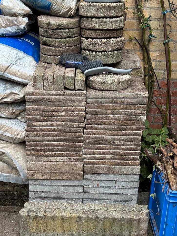 Gratis Gebruikte Terrastegels -Diverse Formaten beton tegels, Tuin en Terras, Tegels en Klinkers, Gebruikt, Terrastegels, Beton