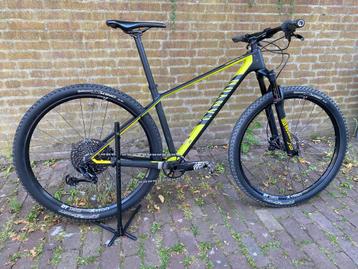 Canyon Exceed CF SL 6.0 Pro Race (beschikbaar in M en L) beschikbaar voor biedingen