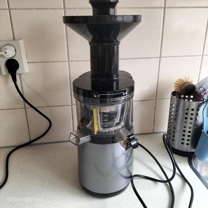 Goede Slow Juicer merk juiceme model P-series, Witgoed en Apparatuur, Juicers, Ophalen of Verzenden