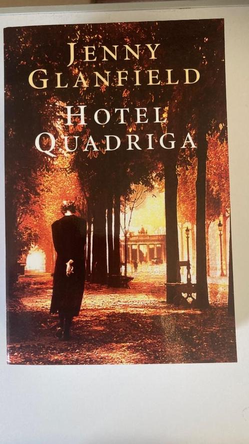 Jenny Glanfield - Hotel Quadriga, Boeken, Romans, Zo goed als nieuw, Ophalen of Verzenden