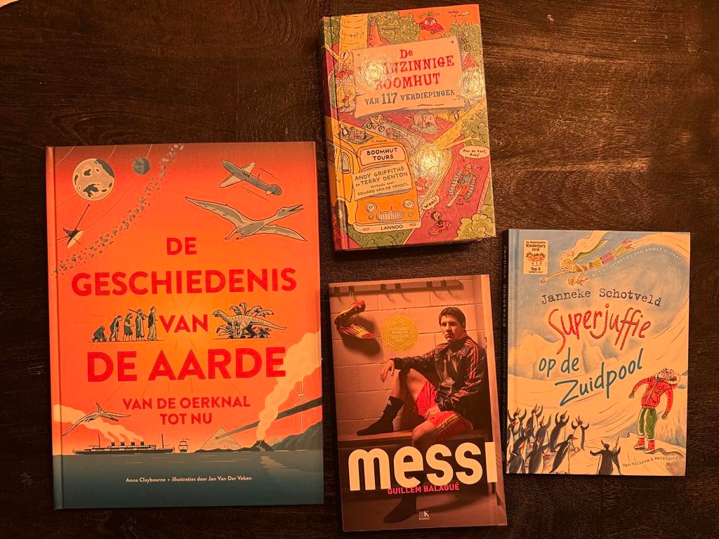 Boeken Collectie: Geschiedenis, Boomhut, Messi, Superjuffie, Ophalen, Zo goed als nieuw, Non-fictie