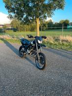 Schakelbrommer Derbi senda, Fietsen en Brommers, Brommers | Derbi, Ophalen, 6 versnellingen, Gebruikt, Maximaal 45 km/u