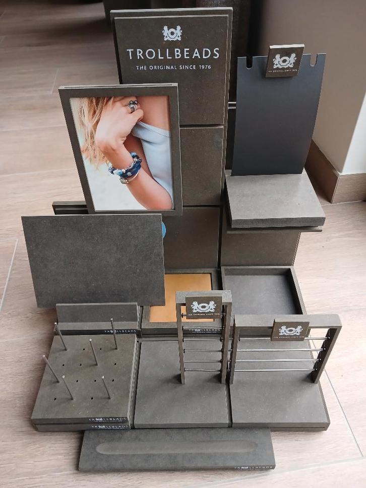 Trollbeads Display / Etalage Set, Sieraden, Tassen en Uiterlijk, Bedels, Gebruikt, Trollbeads, Overige materialen, 1 bedel, Ophalen