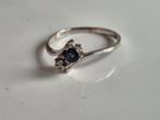14 karaat witgouden ring met saffier en diamant, Ophalen of Verzenden, Zo goed als nieuw, 17 tot 18, Met edelsteen