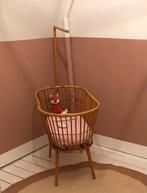 Rotan wiegje met nieuw matras, Ophalen, Gebruikt, Wieg