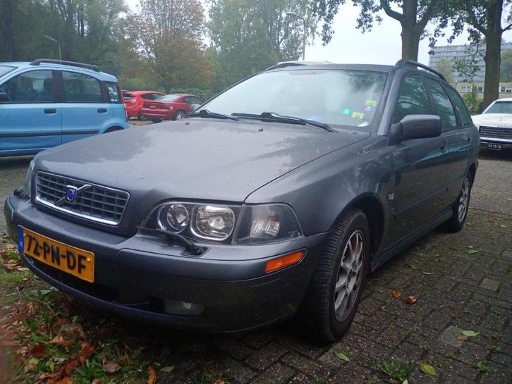 Volvo V40 2.0 I 16V 2004 Grijs, Auto's, Volvo, Particulier, V40, Benzine, D, Stationwagon, Handgeschakeld, Origineel Nederlands