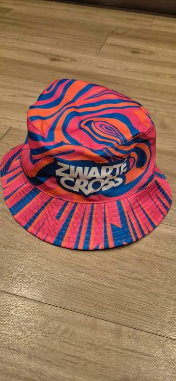 Zwarte Cross buckethat pet hoed 2025 nieuw beschikbaar voor biedingen