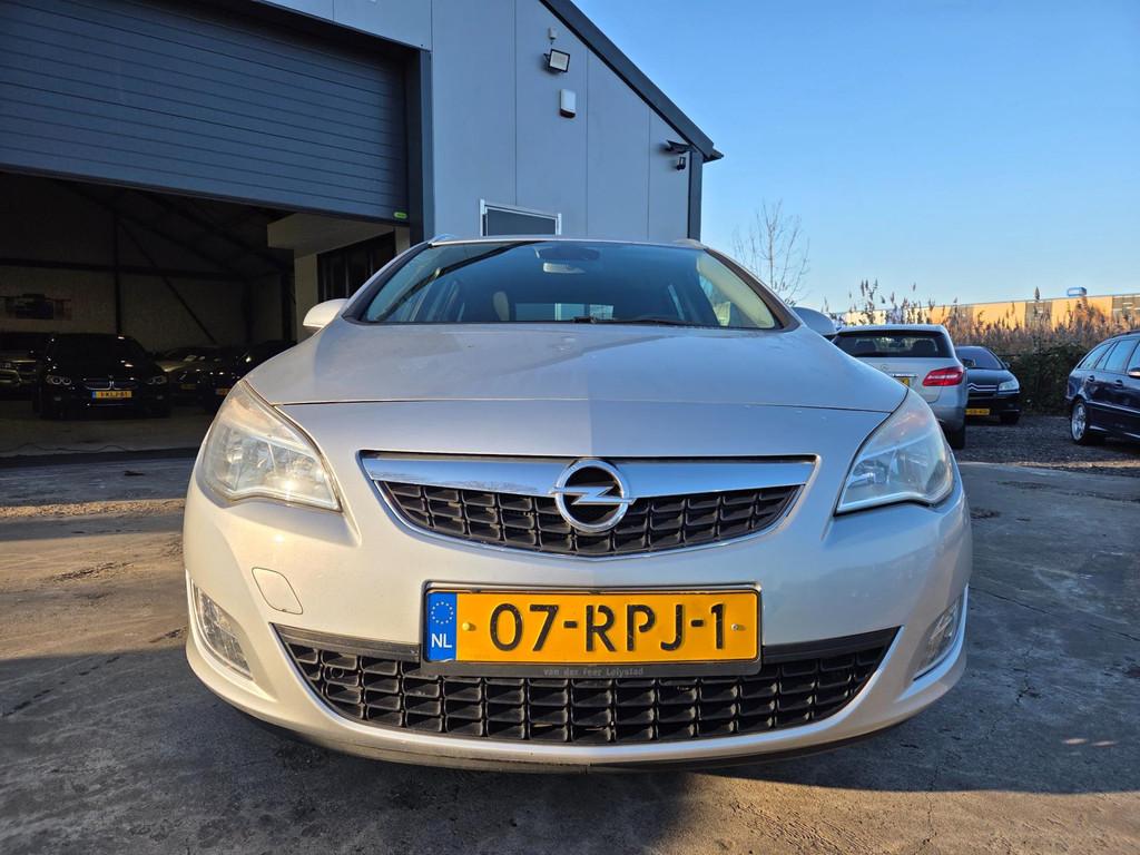 Opel Astra Sports Tourer 1.4 Turbo Cosmo PDC | Navi | Leer, Voorwielaandrijving, Gebruikt, Zwart, 4 cilinders