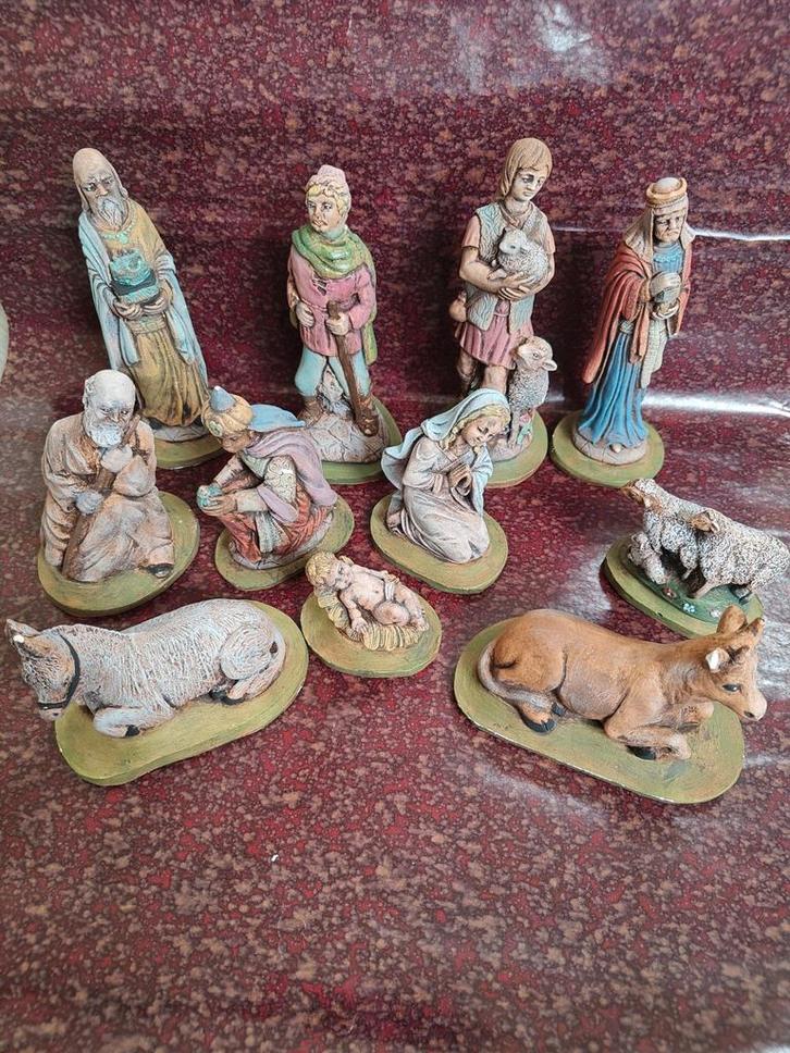 Kerststal figuren set, Antiek en Kunst, Antiek | Religie, Ophalen of Verzenden