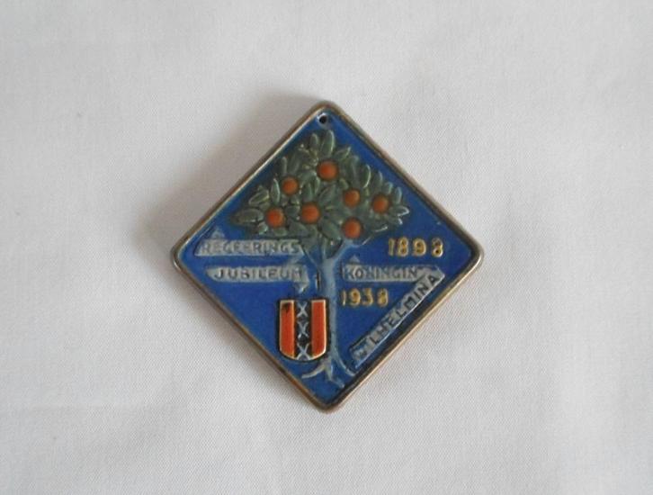 Jubileum Tegel Koningin Wilhelmina Goedewaagen, Verzamelen, Koninklijk Huis en Royalty, Zo goed als nieuw, Overige typen, Nederland