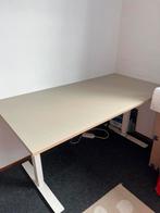 Ikea SKARSTA desk / bureau, Huis en Inrichting, Bureaus, Ophalen, Zo goed als nieuw