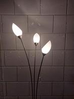 Vintage staande lamp met 3 glazen kapjes €25, Huis en Inrichting, Ophalen, Gebruikt, Vintage, stijlvol, Glas