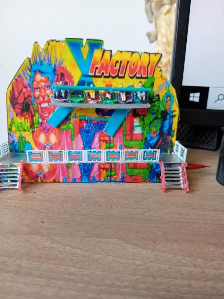 Kermis wipp faller en herpa zelfbouw ho, Hobby en Vrije tijd, Modeltreinen | H0, Zo goed als nieuw, Brug, Tunnel of Gebouw, Gelijkstroom of Wisselstroom