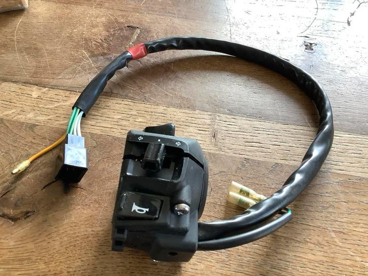 Kymco Grand Dink stuurschakelaar, Fietsen en Brommers, Brommeronderdelen | Algemeen, Overige typen, Ophalen of Verzenden