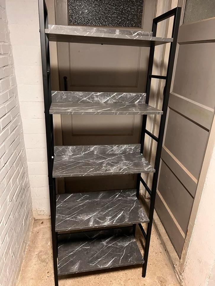 Mooie Boekenkast met Marmerlook, Huis en Inrichting, Kasten | Stellingkasten, Zo goed als nieuw, Ophalen of Verzenden