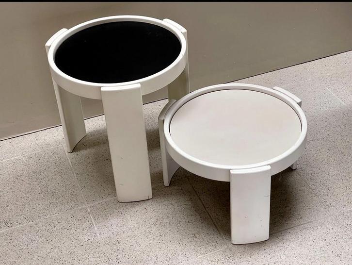 Cassina 780 bijzettafeltjes, Antiek en Kunst, Kunst | Designobjecten, Ophalen of Verzenden