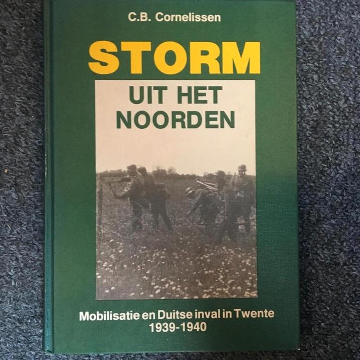 Storm uit het noorden, Boeken, Oorlog en Militair, Gelezen, Landmacht, Tweede Wereldoorlog, Ophalen of Verzenden