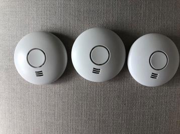 3 Rookmelders met batterijen tientje beschikbaar voor biedingen