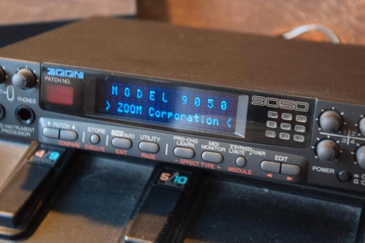 Zoom 9050+ remote Zoom 8050 gitaar Multi effect processor, Muziek en Instrumenten, Effecten, Gebruikt, Multi-effect, Ophalen of Verzenden