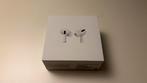 Apple AirPods, Ophalen of Verzenden, Zo goed als nieuw, Overige merken, Draadloos