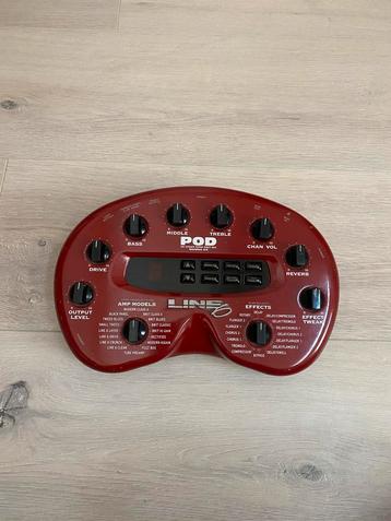 Line 6 pod version 2.0 en Line 6 floorboard beschikbaar voor biedingen