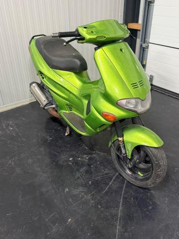 Gilera Runner 180cc M08 Dubbeldisc dubbel gelagerd beschikbaar voor biedingen